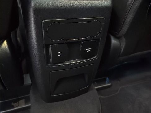 Certified 2022 Ford Explorer Limited AWD/4WD image 31