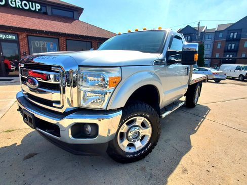 Used 2016 Ford F250 XLT w/ XLT Value Package image 3