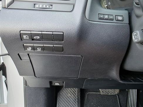 Used 2020 Lexus RX 350L FWD w/ Premium Package image 30