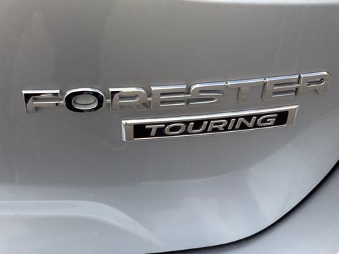 Used 2023 Subaru Forester Touring AWD/4WD image 30