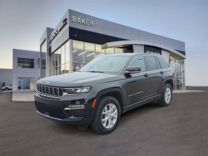 Used 2023 Jeep Grand Cherokee Limited w/ Trailer Tow Prep Group (B)