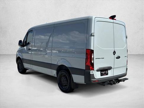 Used 2024 Mercedes-Benz Sprinter 2500 image 7