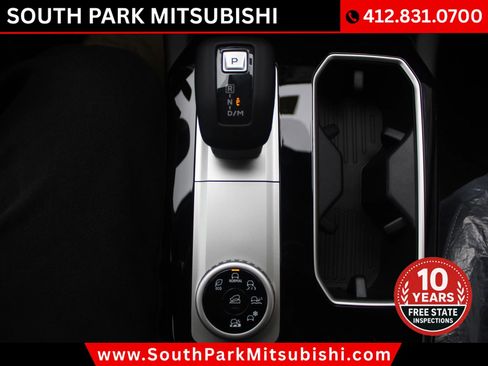 New 2025 Mitsubishi Outlander SE image 32