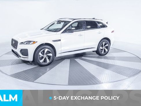 Used 2025 Jaguar F-PACE R-Dynamic S image 4