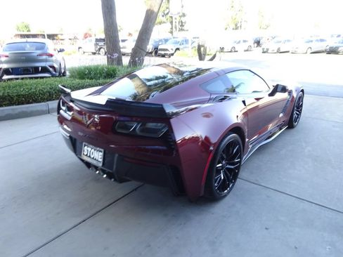 Certified 2018 Chevrolet Corvette Z06 RWD image 8