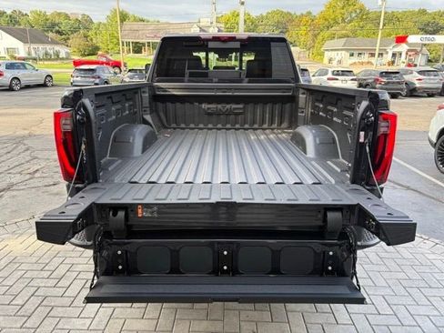 New 2026 GMC Sierra 3500 Denali w/ Denali Reserve Package image 11