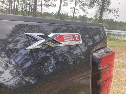 New 2026 GMC Sierra 2500 SLT w/ SLT Premium Package AWD/4WD image 11