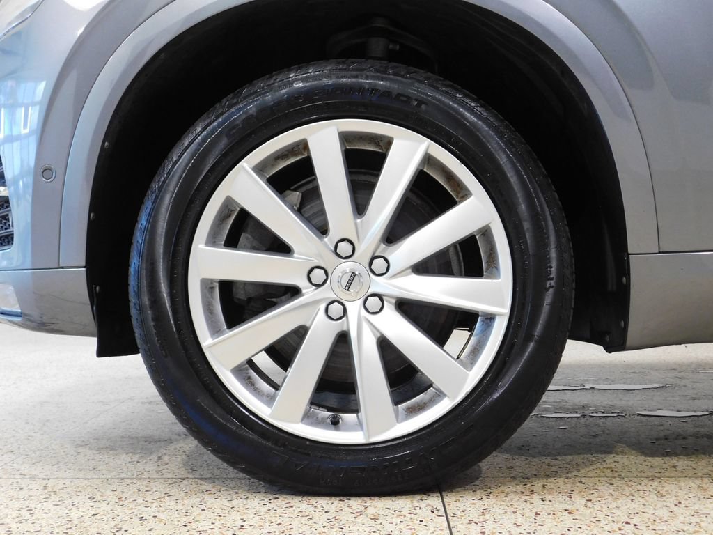 Used 2017 Volvo XC90 T6 Momentum w/ Vision Package AWD/4WD image 17