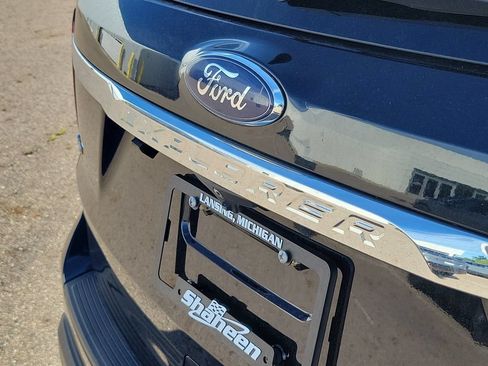 Used 2019 Ford Explorer XLT AWD/4WD image 35