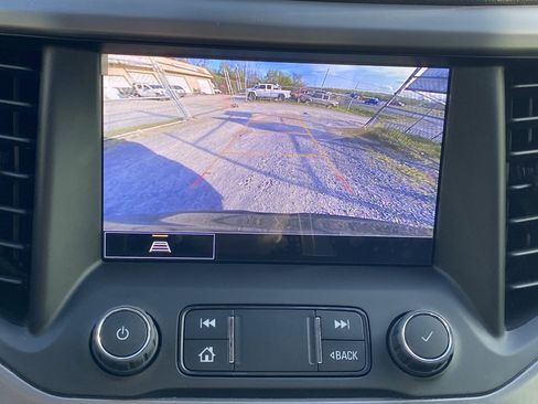 Used 2023 GMC Acadia AT4 image 17