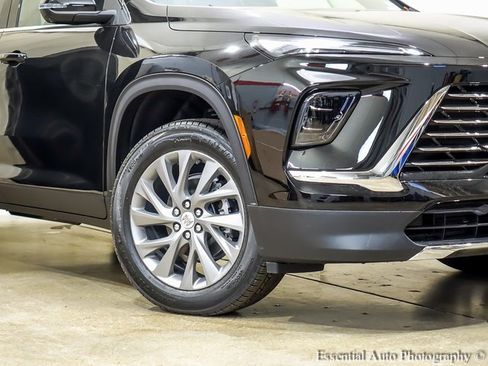 New 2026 Buick Enclave Preferred w/ LPO, Floor Liner Package image 3