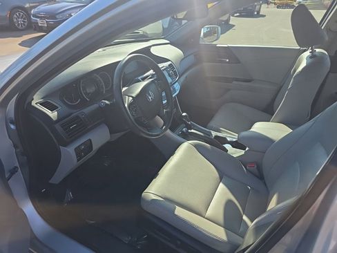 Used 2015 Honda Accord EX-L image 13