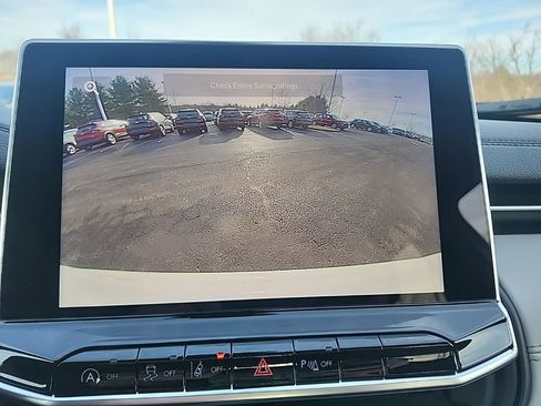 New 2026 Jeep Compass Limited image 33