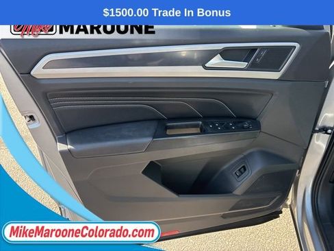 Used 2020 Volkswagen Atlas Cross Sport SEL image 12