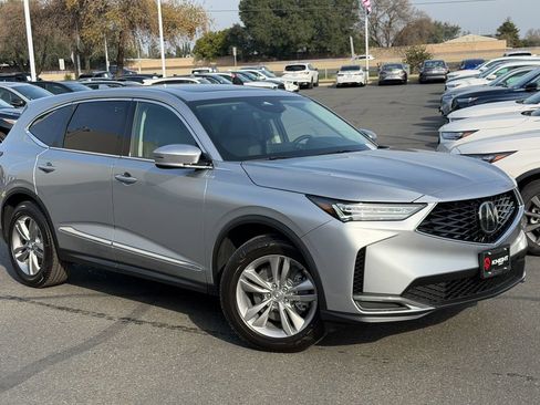 New 2026 Acura MDX SH-AWD image 2