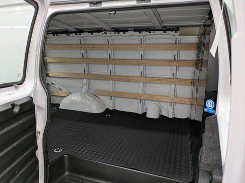 Used 2025 GMC Savana 2500 w/ Driver Convenience Package RWD image 12