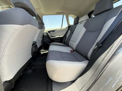 Used 2023 Toyota RAV4 XLE w/ Convenience Package FWD image 21
