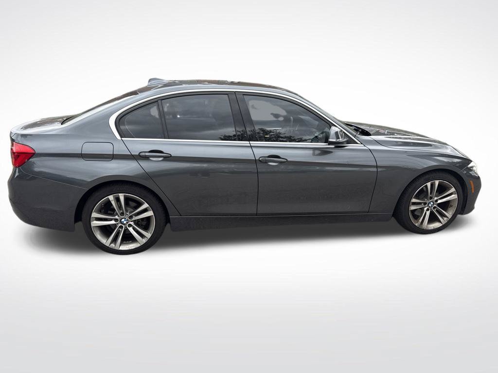 Used 2017 BMW 330i Sedan w/ Premium Package RWD image 6