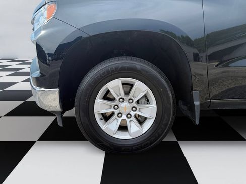 Used 2025 Chevrolet Silverado 1500 LT RWD image 14