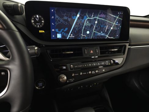 Used 2025 Lexus ES 350 w/ Luxury Package image 26