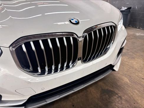 Used 2023 BMW X5 xDrive40i w/ Premium Package AWD/4WD image 32