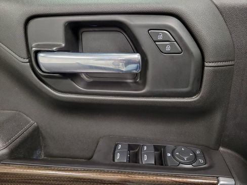 Used 2020 Chevrolet Silverado 1500 LT w/ Texas Edition image 21