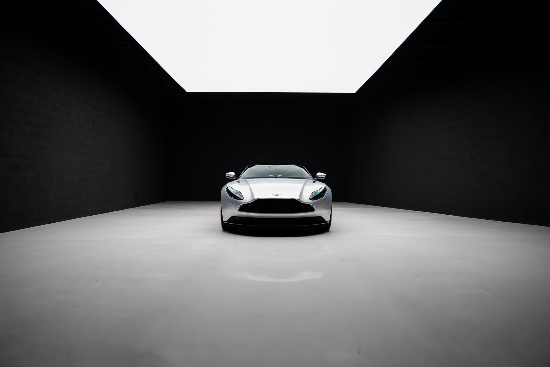 Used 2019 Aston Martin DB11 Volante RWD image 87