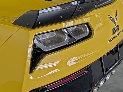 Used 2017 Chevrolet Corvette Z06 RWD image 10