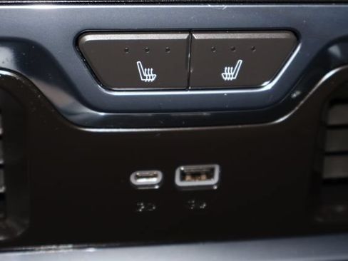 Used 2023 GMC Sierra 1500 Denali RWD image 18