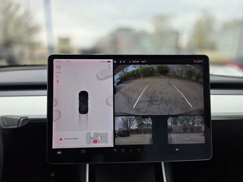 Used 2020 Tesla Model Y Long Range AWD/4WD image 16