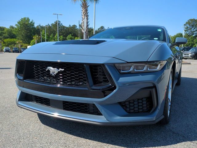 Used 2025 Ford Mustang GT Premium RWD image 8