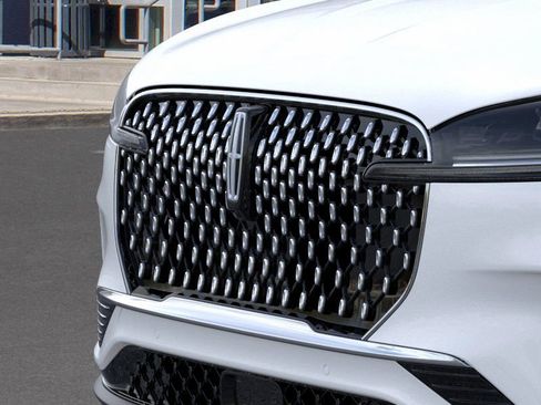 New 2025 Lincoln Aviator Reserve w/ Equipment Group 201A image 17