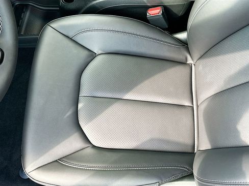 New 2026 Chrysler Pacifica Select w/ S Appearance Package image 19