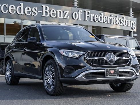 Certified 2024 Mercedes-Benz GLC 300 4MATIC image 1