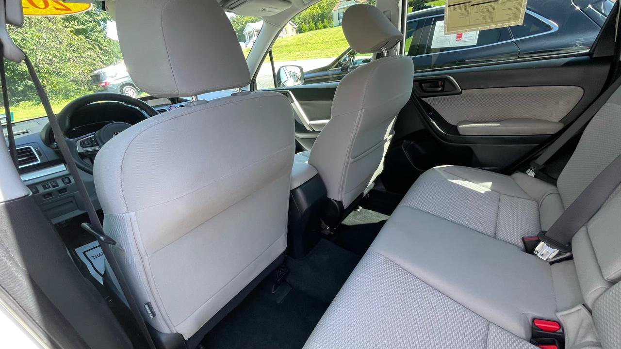 Used 2017 Subaru Forester 2.5i Premium AWD/4WD image 26