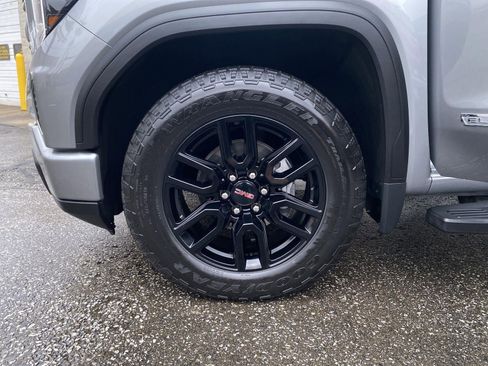 Used 2024 GMC Sierra 1500 Elevation image 25