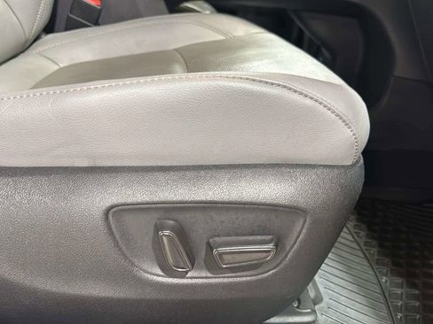 Used 2022 Toyota Sienna Limited AWD/4WD image 15