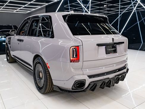 Used 2026 Rolls-Royce Cullinan AWD/4WD image 17