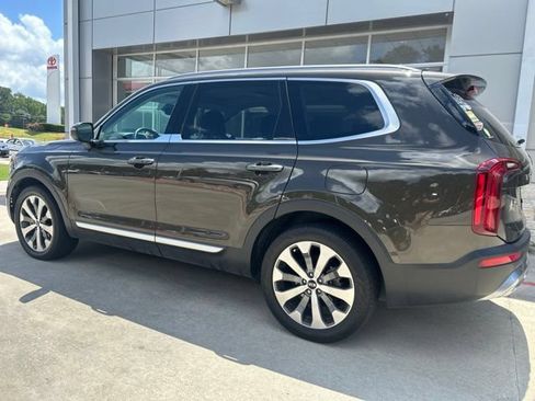Used 2020 Kia Telluride S FWD image 5