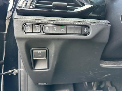 Used 2023 Acura MDX SH-AWD w/ Advance Package image 22