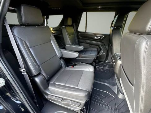 Used 2022 Chevrolet Tahoe Z71 w/ Luxury Package AWD/4WD image 27