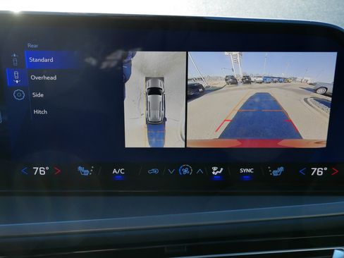 New 2026 Chevrolet Traverse LT w/ Sun and Wheel Package image 10