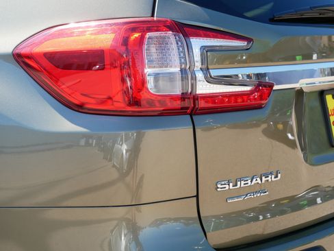 Used 2025 Subaru Ascent Premium AWD/4WD image 17