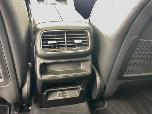 Certified 2025 Mercedes-Benz GLE 350 4MATIC image 28