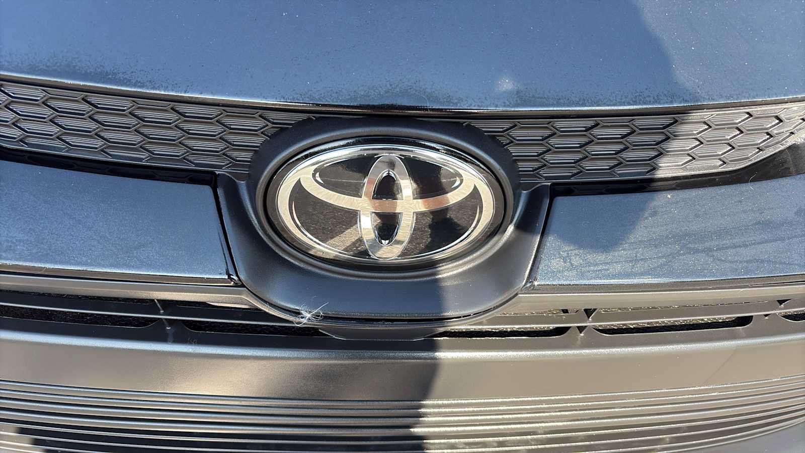 Used 2026 Toyota Corolla LE FWD image 28