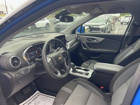 Used 2024 Chevrolet Blazer LT w/ Convenience Package FWD image 12
