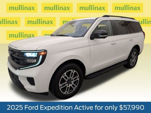 Used 2025 Ford Expedition Active image 13