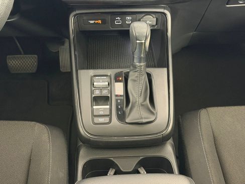 Used 2024 Honda CR-V EX image 17