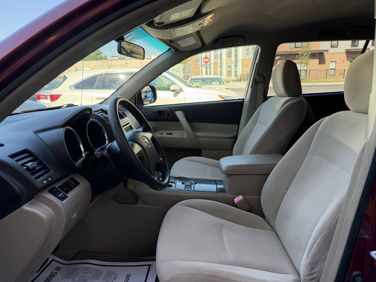 Used 2010 Toyota Highlander 4WD w/ Extra Value Pkg 2 image 9