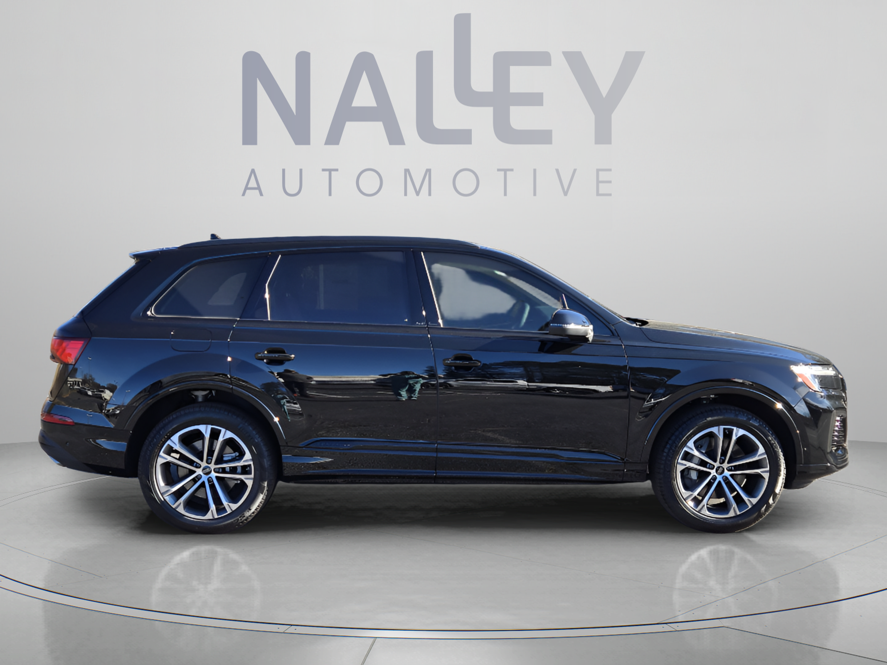 Used 2026 Audi Q7 2.0T Premium AWD/4WD image 9